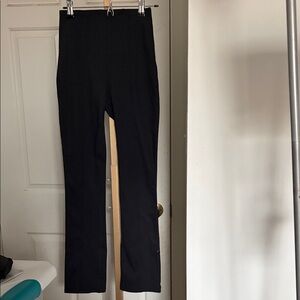 HALARA Black High-Waisted Pants